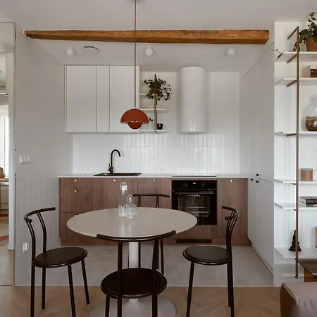 아파트 Apartament Encanto De Luxo - Blisko Centrum, Wolnostojaca Wanna - By Spaceapart